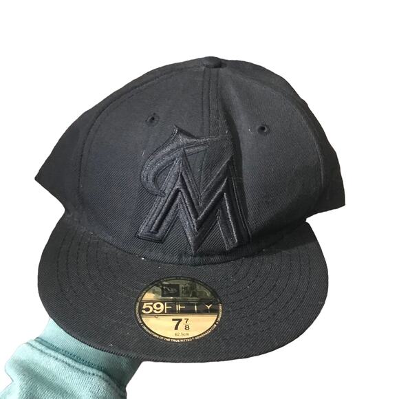 New Era Miami Marlins Fitted Hat 7 7/8 - Picture 1 of 4